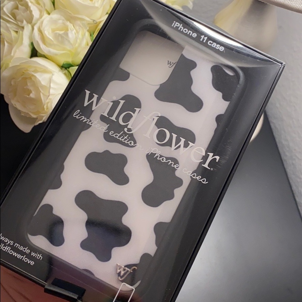 Wildflower iPhone 11 Case: Moo Moo